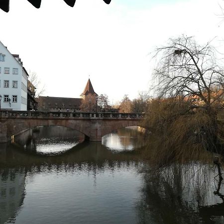 Ferien - Und Messewohnung Am Woehrder See ニュルンベルク エクステリア 写真